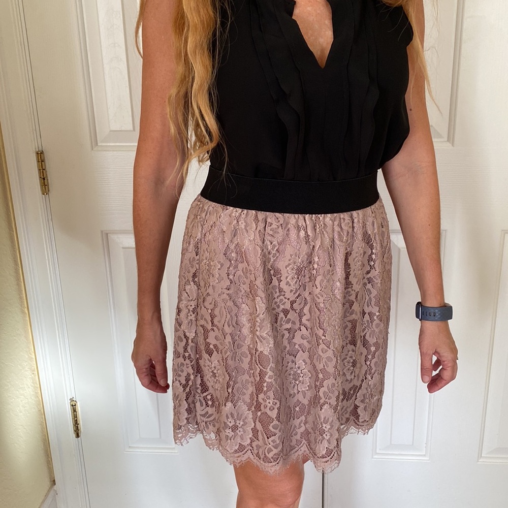 Ultra Pink Elastic waist short Lace skirt